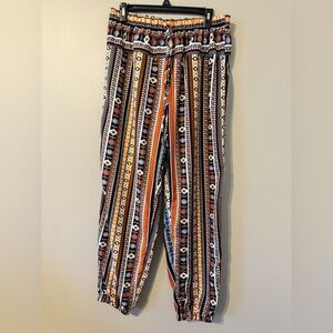 SHEIN Geometric Patterned Fabric with Orange and Blue Accents